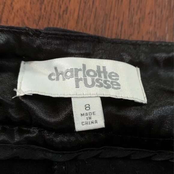 Shorts - Picture 2 of 3